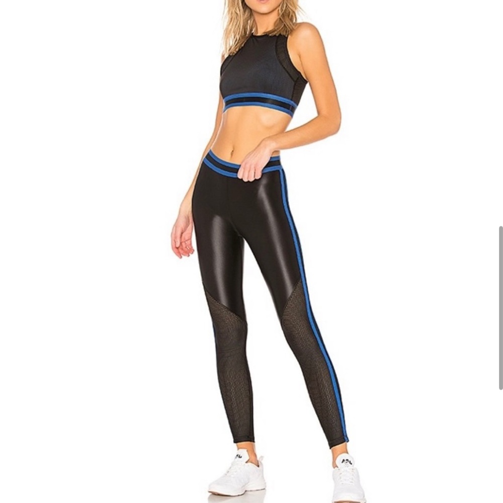 ALALA STRIPED WORKOUT SET SIZE SMALL